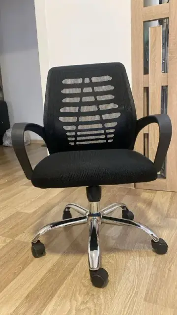 Стульчик компьютерный — Тбилиси — 150 ₾