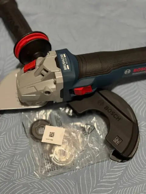 Bosch GWS-11S Professional Heavy Duty — Батуми — 850 ₾