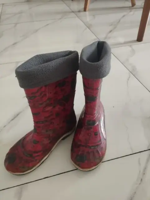 Резиновые сапоги — Батуми — 10 ₾