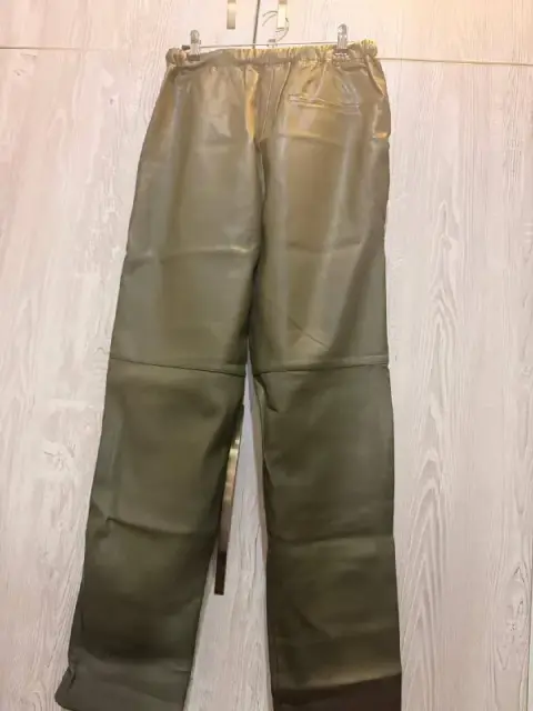 Брюки женские экокожа — Батуми — 70 ₾