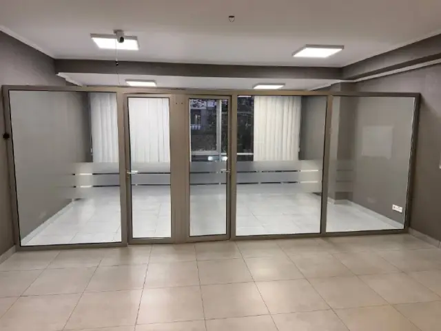 Алюминиевые витражные окна + две двери — Тбилиси — 2 900 ₾