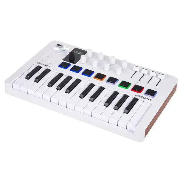 Arturia MiniLab 3 White — Батуми — 250 ₾