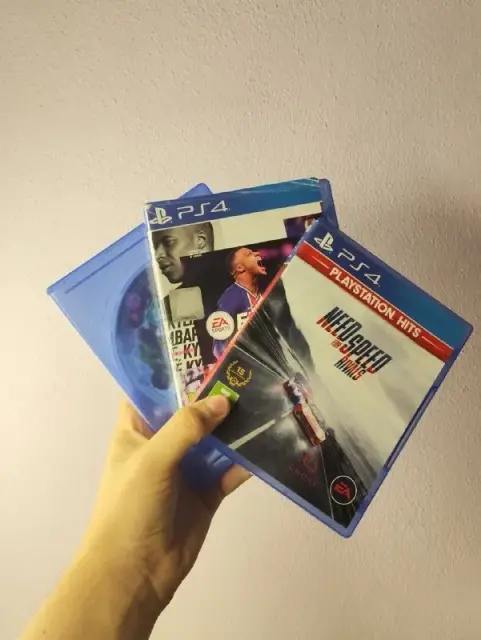 PS4 pro (Cuh-7208b) — Батуми — 600 ₾