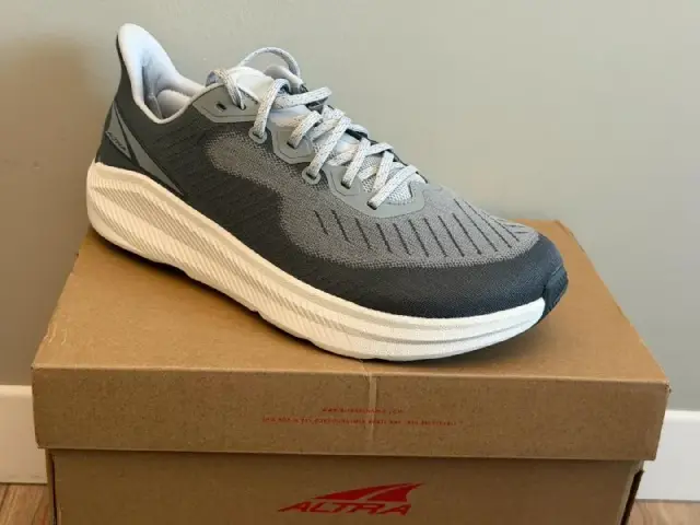 Altra Experience Form и Altra Experience Wild 2 — Тбилиси — 490 ₾