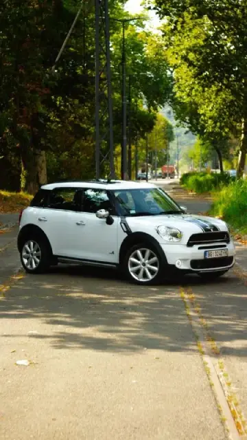 Mini Countryman 2015 — Белград — 13 000 €