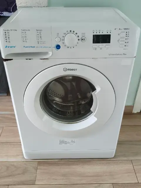 Стиральная машина Indesit — Батуми — 400 ₾