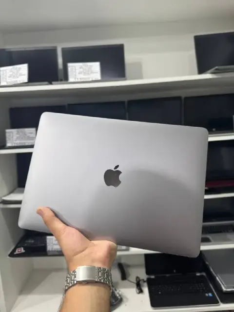 MacBook Pro 13» (2017) — Ереван — 100 000 ֏