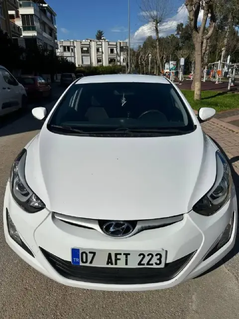 Hyundai Elantra 2014 г. — Анталия — 870 000 ₺