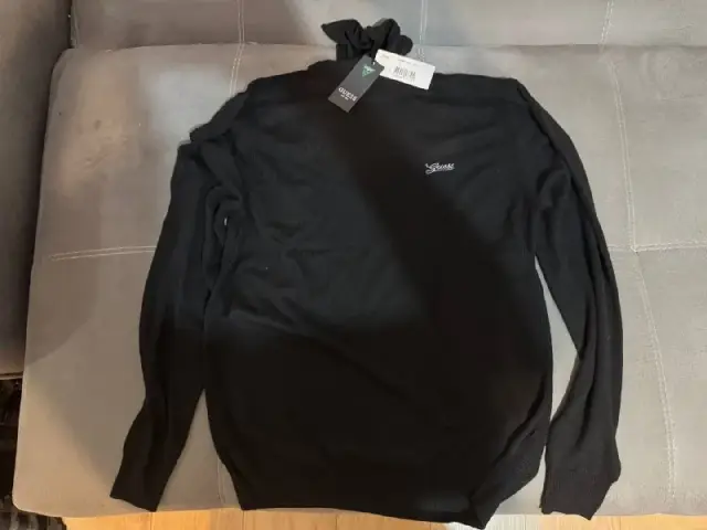 Лонгслив (футболка с удлиненными рукавами, тонкая) Guess — Тбилиси — 200 ₾