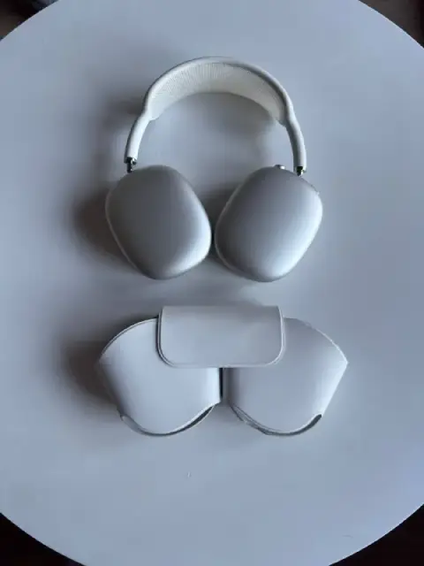 Apple AirPods Max (Silver) — Тбилиси — 1 200 ₾