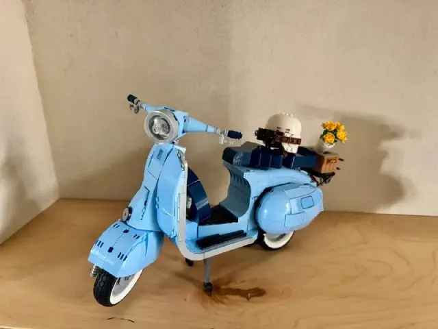 Лего Vespa 125 — Тбилиси — 150 ₾
