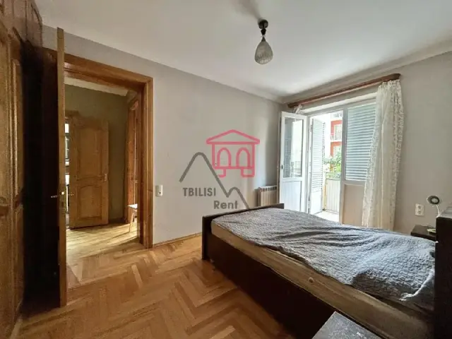 Светлая большая квартира в центре Сабуртало — Tbilisi — 750 $