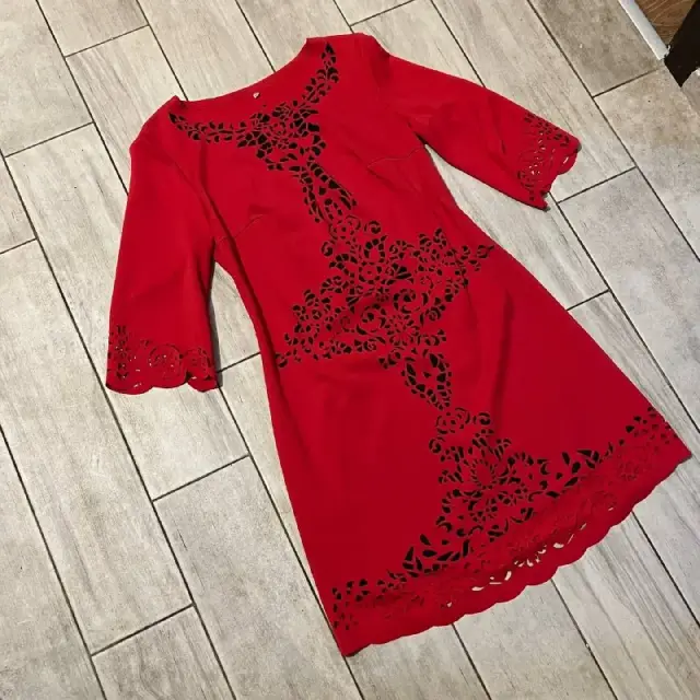 Платье женское — Батуми — 100 ₾