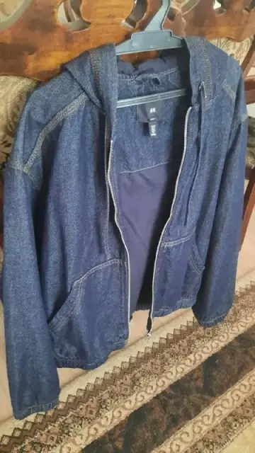 Джинсовая куртка- HM — Тбилиси — 120 ₾