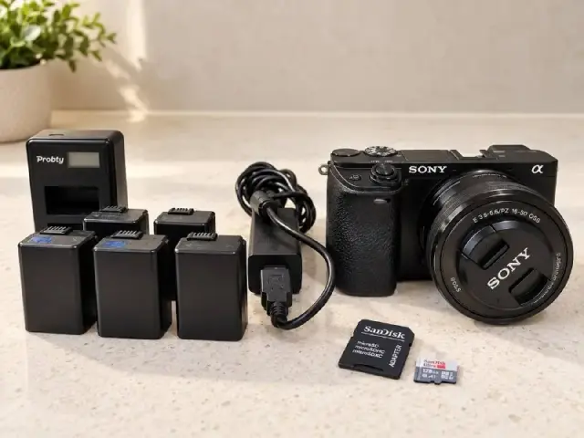 Sony A6300 + объектив 16–50mm — Батуми — 1 000 ₾