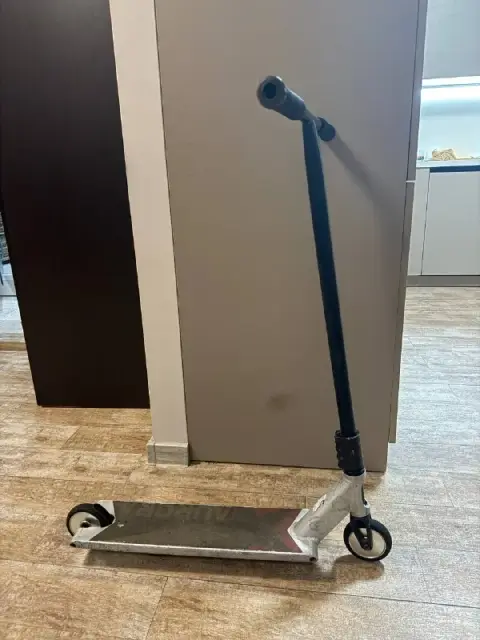 Трюковый самокат — Батуми — 250 ₾