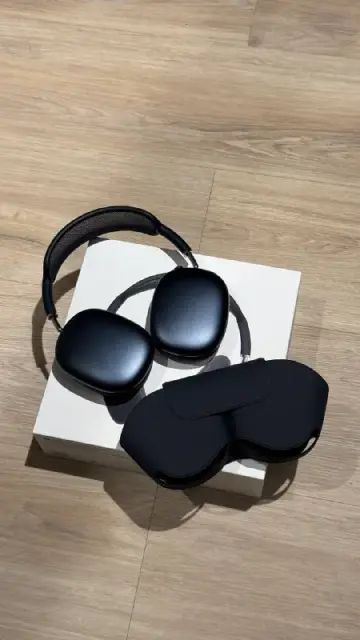 Apple AirPods Max 2 (2026), Midnight, USB‑C — Тбилиси — 1 400 ₾