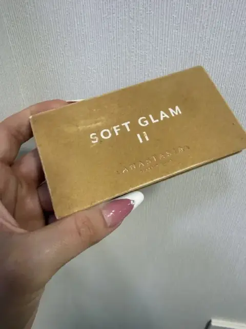 Палетка теней Anastasia Beverly Hills Soft Glam II — Батуми — 15 ₾