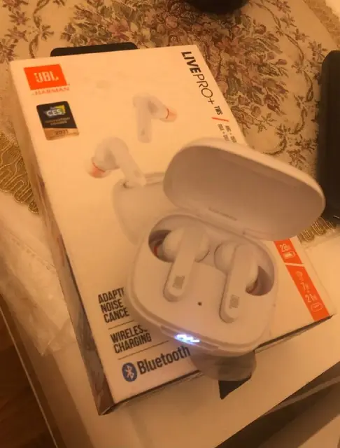 Беспородные наушники оригинал JBL Live Pro+ — Ереван — 26 000 ֏
