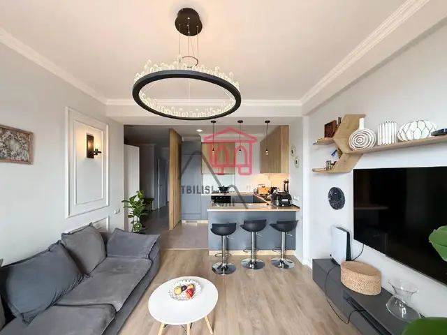 Просторная квартира в Исани — Тбилиси — 1 600 $