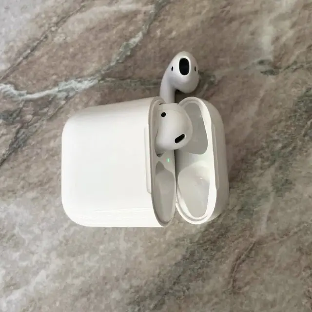 AirPods 2 поколение — Тбилиси — 40 ₾