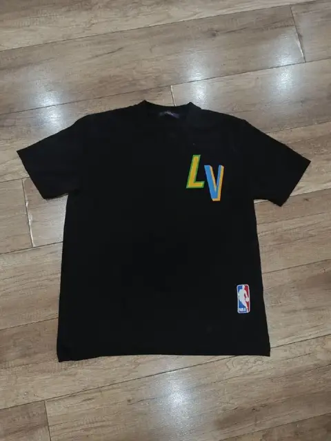 Louis Vuitton X NBA — Тбилиси — 70 ₾