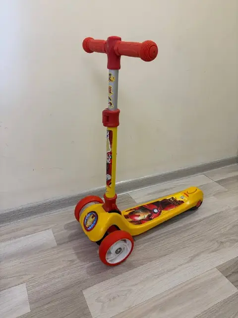 Трехколесный самокат Disney iron man — Тбилиси — 70 ₾