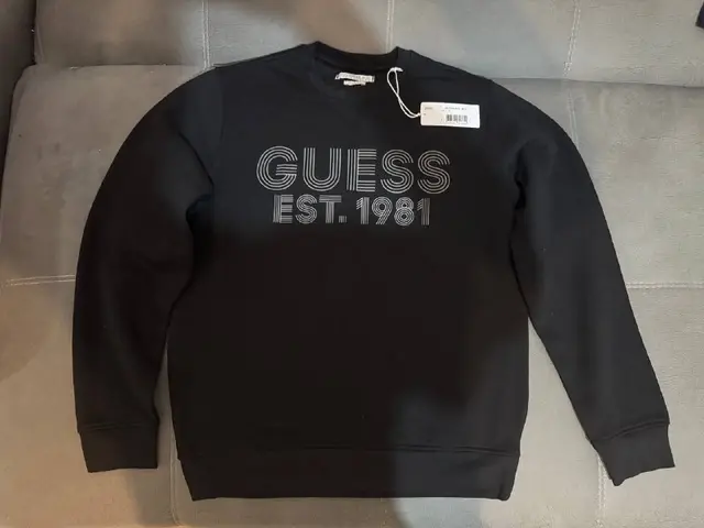 Водолазка Guess — Тбилиси — 200 ₾