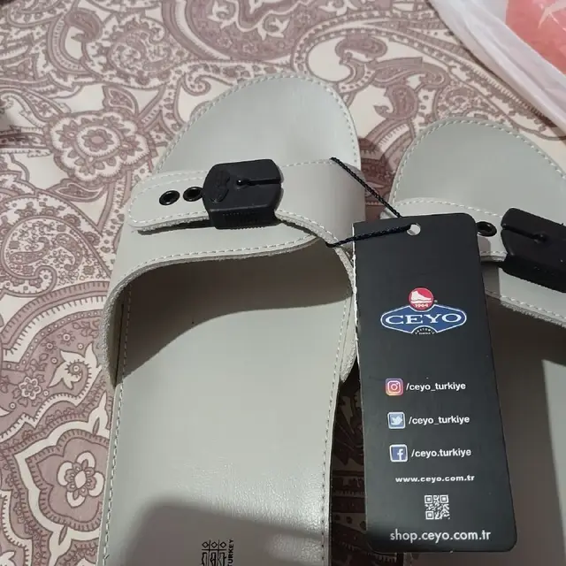 Новые шлёпанцы Ceyo, кожа — Анталия — 1 000 ₺