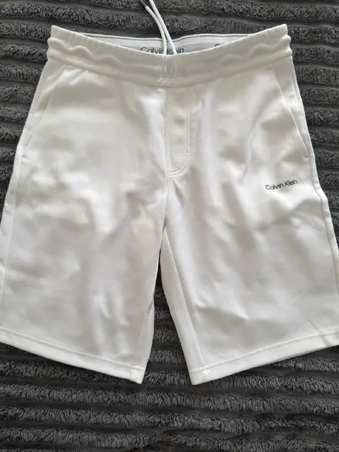 Мужские шорты Calvin Klein — Батуми — 30 ₾