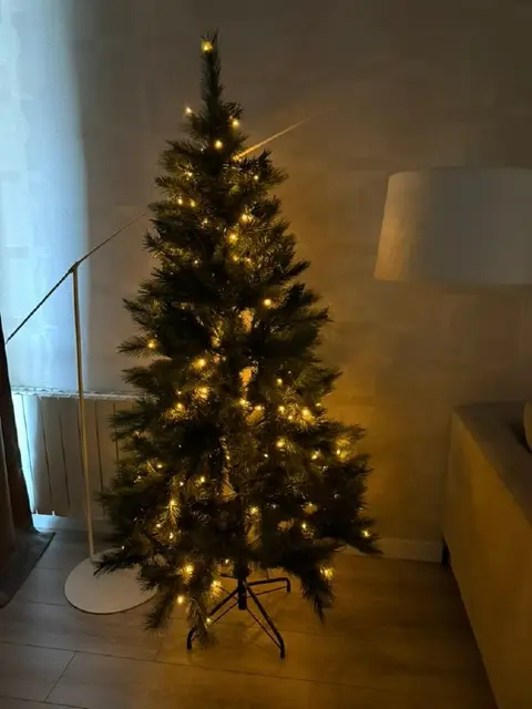Искусственная ёлка Black Box Trees Medford Green LED — Тбилиси — 400 ₾