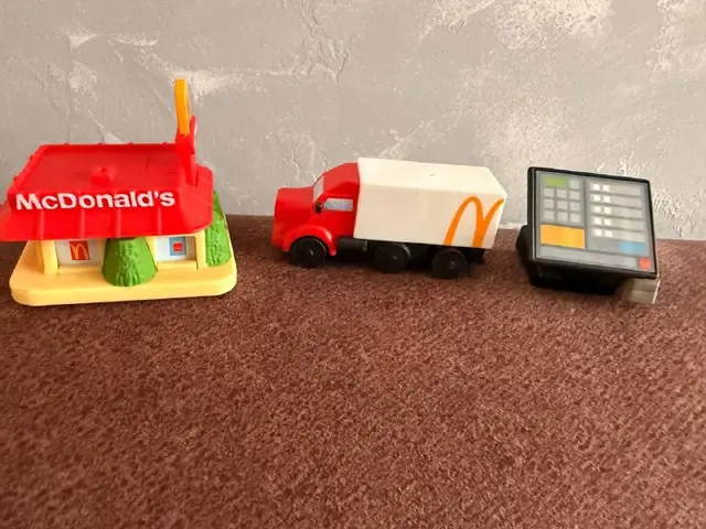 Игрушки с макдоналдса — Батуми — 4 ₾