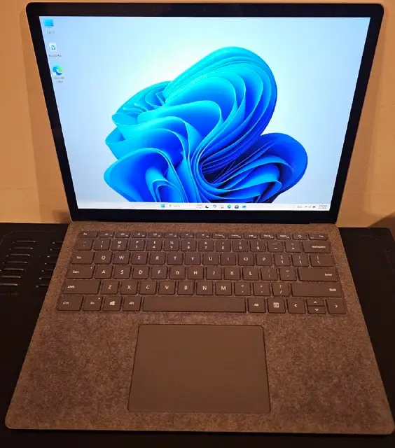 Microsoft Surface Laptop 3 Platinum — Батуми — 1 900 ₾