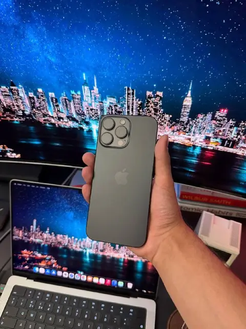 IPhone 16 Pro Max Sim + eSIM (256GB) — Тбилиси — 2 400 ₾