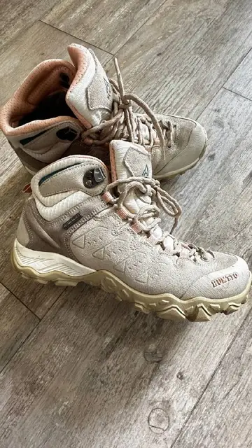 Треккинговые ботинки Humtto женские — Батуми — 150 ₾