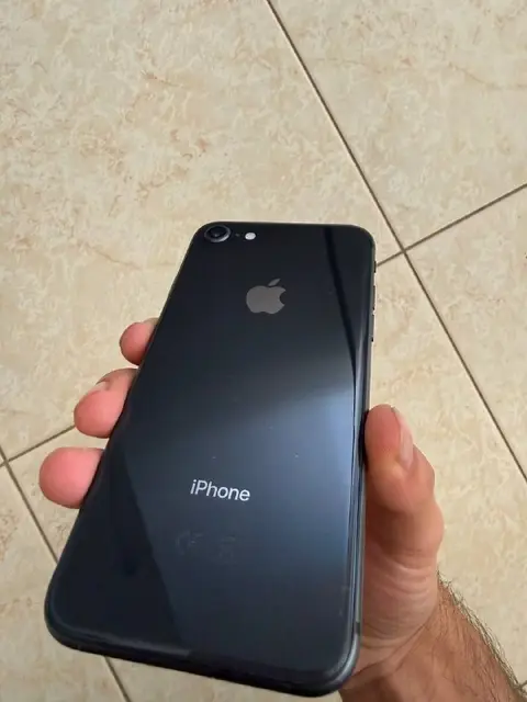 IPhone 8 — Ереван — 30 000 ֏