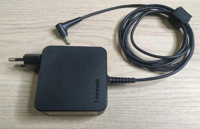 Зарядник для ноутбука Lenovo — Тбилиси — 40 ₾