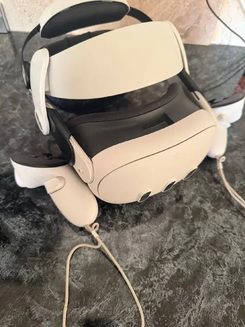 VR шлем Meta quest 3 128gb — Тбилиси — 1 100 ₾