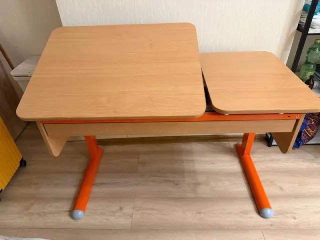 Растущая парта Астек Твин-2 — Тбилиси — 150 ₾