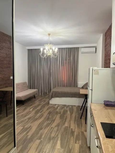 Сдам просторную студию в Батуми — Батуми — 450 $