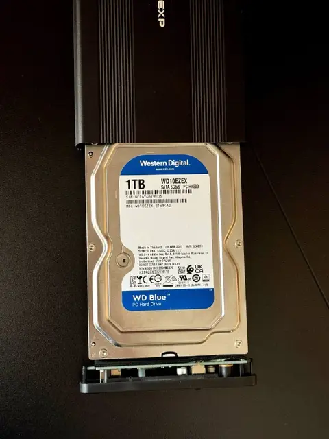 Жесткий диск Western Digital WD10EZEX — Батуми — 100 ₾