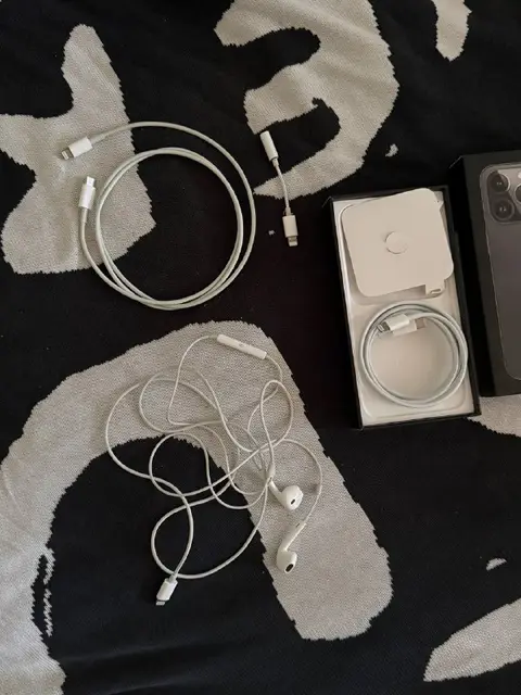 Оригинальный кабель Apple Lightning (new) — Тбилиси — 50 ₾