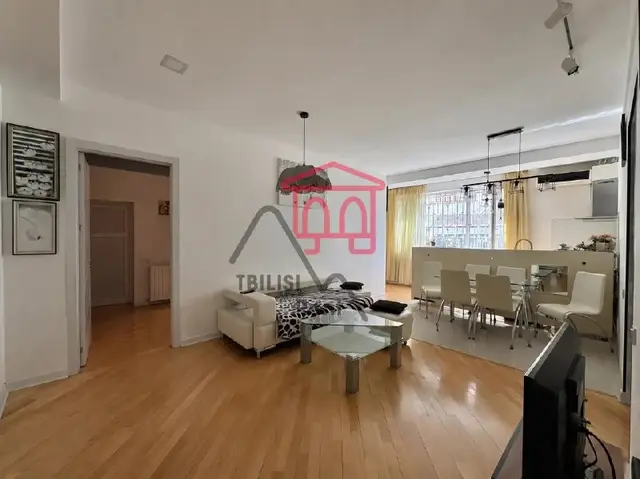 Светлая квартира после нового ремонта — Тбилиси — 1 050 $