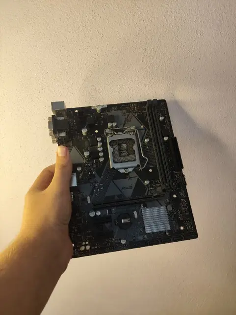 Плата h310 — Батуми — 50 ₾