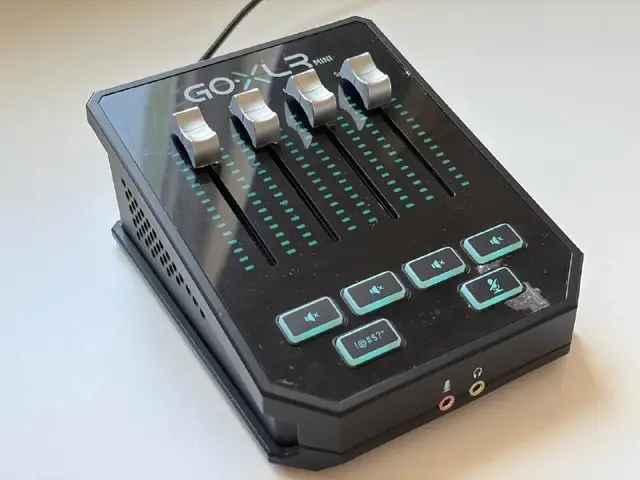 Внешняя звуковая карта GoXLR Mini — Батуми — 250 $