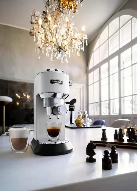 Кофемашина De’Longhi Dedica Style EC685.W — Батуми — 600 ₾