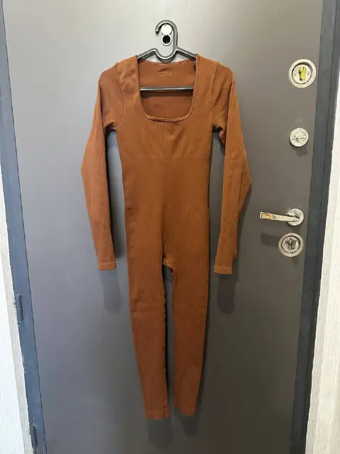 Комбинезон — Батуми — 20 ₾