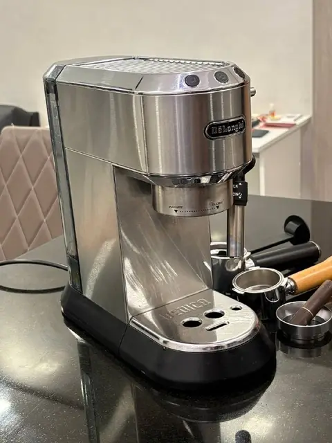 Кофеварка De’Longhi Dedica Arte EC885.M — Ереван — 60 000 ֏