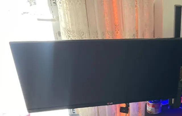 Ультраширокий монитор lg 2k — Батуми — 200 ₾