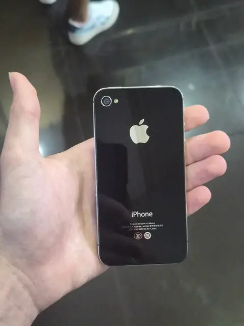Iphone 4s — Батуми — 110 ₾